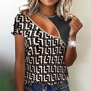 Zipper Detail Cut-OutTee